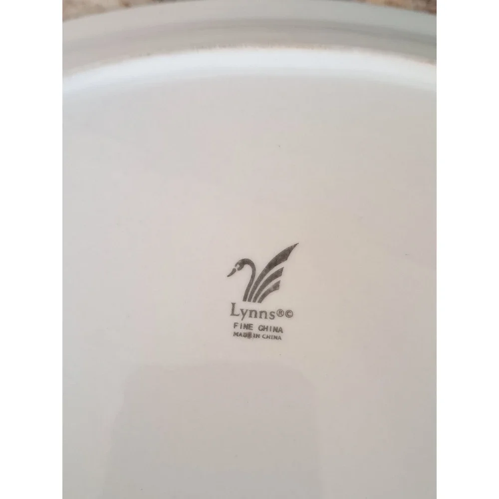 Lynns Fine China Gravy Boat with Attached Underplate White Gold Trim Serving